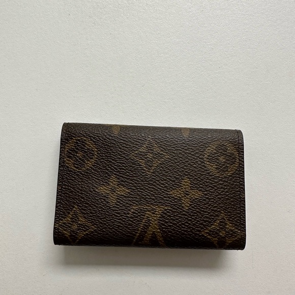 Louis Vuitton 6 Key Holder - Picture 7 of 7